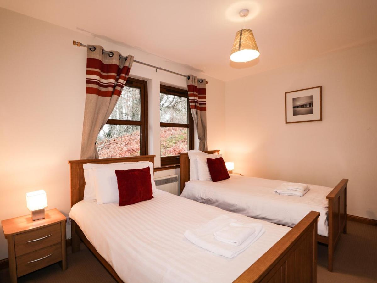 Fersit Log Cottage 罗伊桥 外观 照片