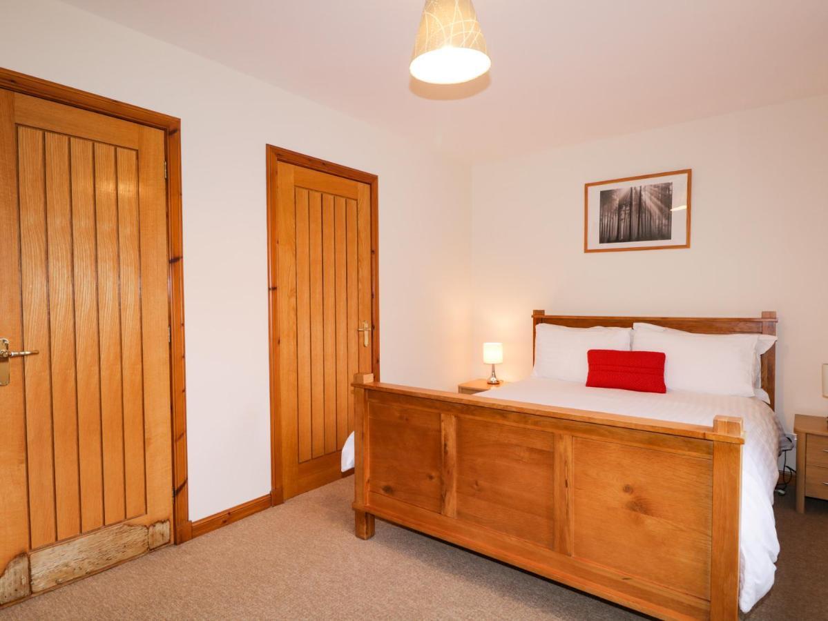Fersit Log Cottage 罗伊桥 外观 照片