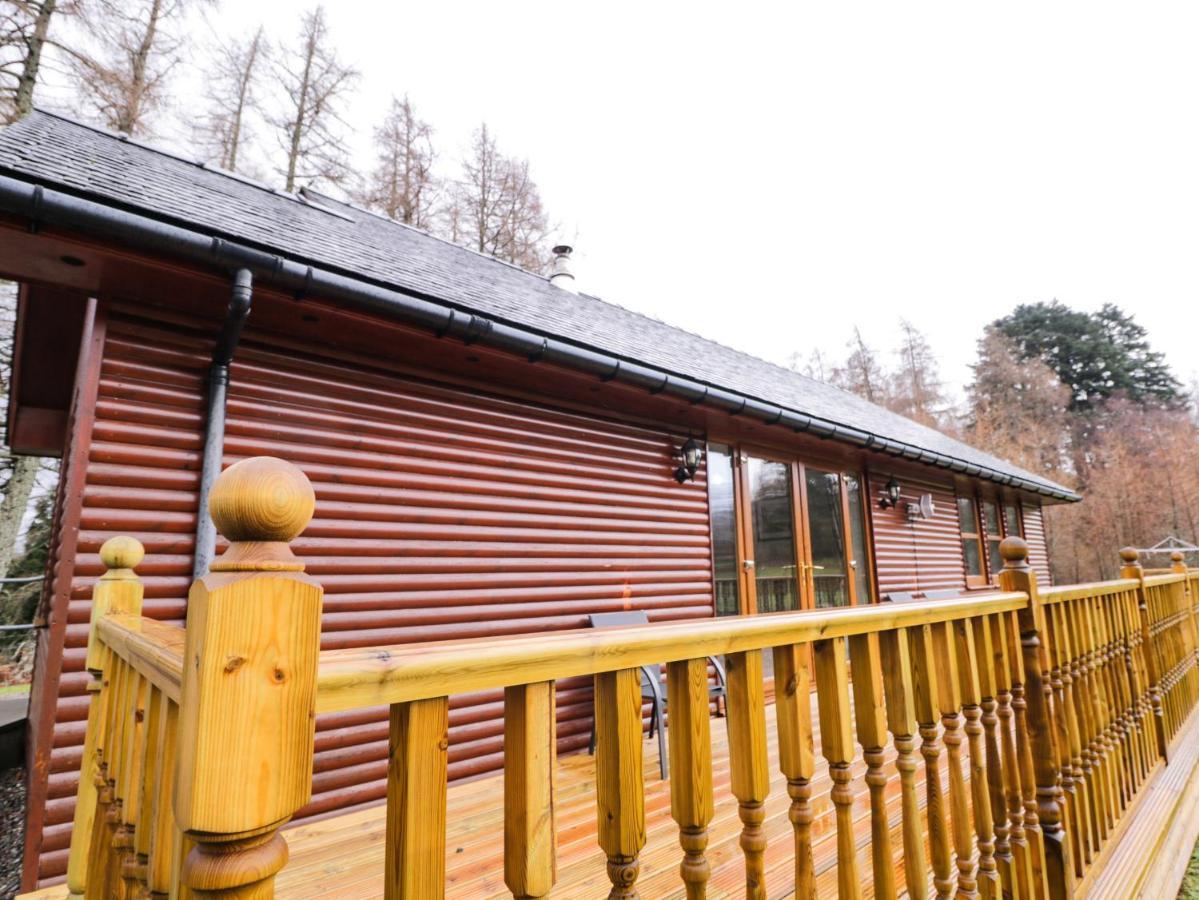 Fersit Log Cottage 罗伊桥 外观 照片