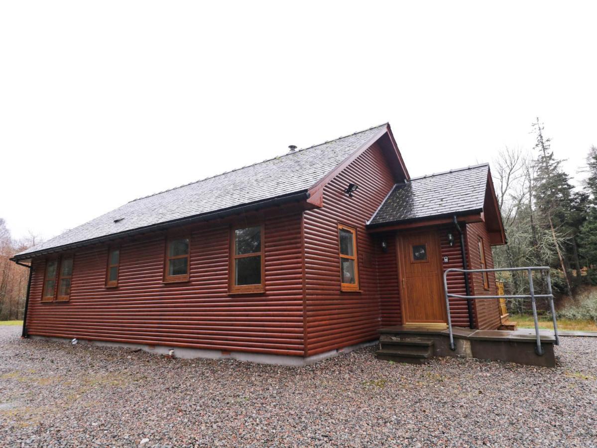 Fersit Log Cottage 罗伊桥 外观 照片